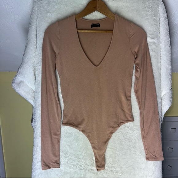 NAKED WARDROBE Deep V Long Sleeve Coco Nude Brown Bodysuit Bodycon Basics Small - Picture 2 of 9